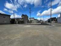 向日市、伏見区、南区の不動産なら<br>センチュリー21ユニバーサルホームサービス向日町店へ！ 全１７区画の分譲地！
建築条件無し土地！お好きなハウスメーカー・工務店で建築可能！
更地につき解体費不要！お買い物施設が周辺に充実！