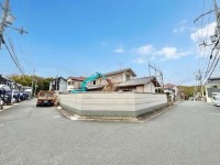 限定2区画分譲!建築条件無し土地につき、お好きなハウスメーカー・工務店で建築可能!
東南角地で陽当たり・通風良好!ゆとりの土地58.49坪♪