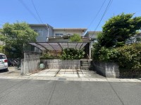 向日市、伏見区、南区の不動産なら<br>センチュリー21ユニバーサルホームサービス向日町店へ！ 車通りが少なく、閑静で落ち着いた街並みです！
大山崎中学校まで徒歩６分！お子様の通学も安心！
リフォームのお見積り無料！お気軽にご相談ください♪