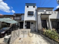 ２０２６年６月リフォーム済み！
阪急「西向日」駅まで徒歩１２分！区画の整った閑静な住宅地です♪
南西向きにつき日当たり良好！ワンボックス駐車可能！