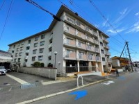 向日市、伏見区、南区の不動産なら<br>センチュリー21ユニバーサルホームサービス向日町店へ！ ２０２６年９月リフォーム完成！ペット飼育可能物件♪
阪急『西向日』駅まで徒歩１２分と通勤・通学に便利！
スーパー・ドラッグストア等周辺生活施設が徒歩圏内に充実♪