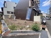 南西角地につき陽当たり・通風良好！
２階がリビングのため、外からの視線が気になりにくい☆
阪急『東向日駅』まで徒歩約９分！