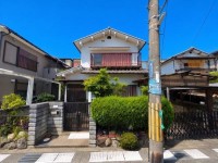 向日市、伏見区、南区の不動産なら<br>センチュリー21ユニバーサルホームサービス向日町店へ！ ☆建築条件無し土地☆お好きなハウスメーカー・工務店で建築可能です！
土地広々約３７．９坪！南向きの為日当たり・通風良好！
徒歩圏内にスーパー等の周辺施設が充実！