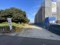 向日市、伏見区、南区の不動産なら<br>センチュリー21ユニバーサルホームサービス向日町店へ！ 建築条件無し土地！お好きなハウスメーカー・工務店で建築可能☆
阪急西山天王山駅まで徒歩１４分！通勤・通学に便利！
前道ゆったり６ｍ！閑静な住宅地につき交通量少なめ♪