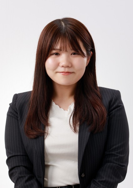 山根 吏央